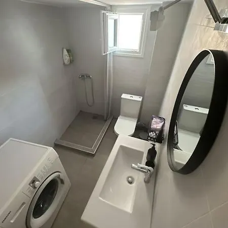 G&g Seaside Apartment
